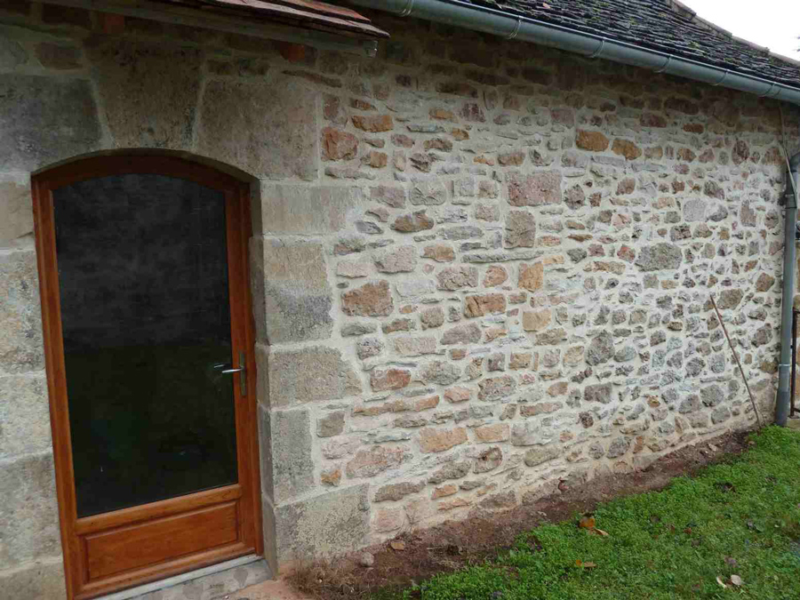 Joint à la chaux, façade en pierre dans la Charente